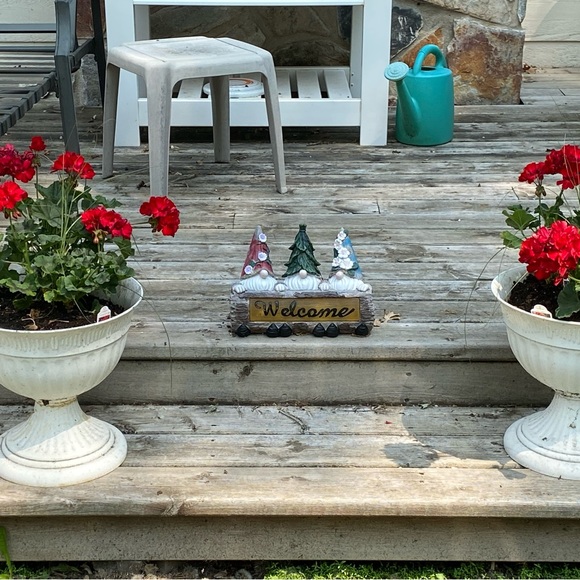 Meet the Posher - Picture 6 of 6